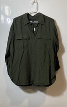 Load image into Gallery viewer, Banana Republic Womens Green 3/4 Sleeve Pockets Collared Button-Up Shirt Size SP

