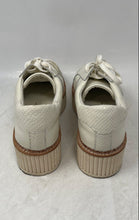 Load image into Gallery viewer, Dolce Vita Womens Tiger White Leather Lace-Up Platform Sneakers Shoes Size 7.5
