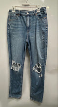 Load image into Gallery viewer, American Eagle Womens Blue Stretch Pockets Denim Mom Jeans Size 30W 10 Long
