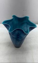 Load image into Gallery viewer, Blue Abstract Print Engraved Glass Home Decorative Scalloped Edge Flower Vase
