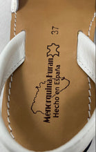 Load image into Gallery viewer, Menorquina Huran Womens White Leather Slip-On Slingback Sandals Size 37
