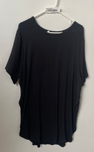 Load image into Gallery viewer, Forever 21 Womens Black Short Sleeve Round Neck Regular Fit Blouse Top Size 3X
