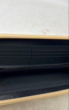 Load image into Gallery viewer, Tahari Womens Royal Flush Yellow Quilted Leather ID Window Clutch Wallet w/ Tags

