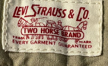 Load image into Gallery viewer, Levi Strauss &amp; Co. Mens Beige Pockets Flat Front Cotton Cargo Shorts Size 44
