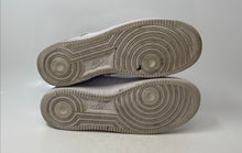 Load image into Gallery viewer, Nike Mens Air Force 1 Low White Low Top Lace-Up Sneaker Shoes Size 11.5 Dirty
