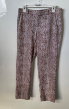 Load image into Gallery viewer, Banana Republic Womens Beige Brown Snakeskin Flat Front Cropped Pants Size 2
