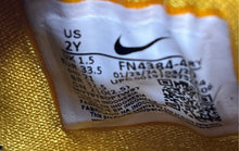Load image into Gallery viewer, Nike Boys IsoFly Blue Low Top Lace-Up Basketball Sneaker Shoes Size 2Y
