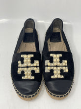 Load image into Gallery viewer, Authentic Tory Burch Womens Black Pearl Logo Espadrilles Flats 5M Worn Damaged
