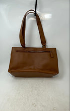 Load image into Gallery viewer, White Mountain Womens Brown Inner Pockets Double Handle Shoulder Handbag
