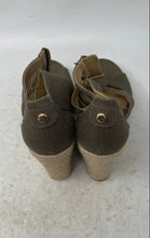 Load image into Gallery viewer, Michael Kors Womens Berkley Gray Beige Open Toe Espadrille Sandals Size 7.5

