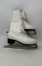 Load image into Gallery viewer, CCM Womens Pirouette White Faux Leather Lace-Up Figure Ice Skates Size 8
