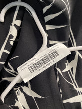 Load image into Gallery viewer, Banana Republic Womens Black White Printed Sleeveless Shift Dress Size 8
