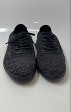 Load image into Gallery viewer, Restoration Mens Black Textured Knit Lace-Up Low Top Oxford Shoes Size 8
