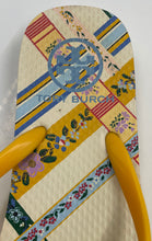 Load image into Gallery viewer, Authentic Tory Burch Womens Multicolor Thin Flip Flop Sandals Size 7M Damaged
