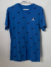 Load image into Gallery viewer, Jordan Mens Blue Cotton Crew Neck Short Sleeve Standard Fit Pullover T-Shirt S
