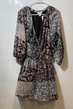 Load image into Gallery viewer, Loft Womens Multicolor Floral Surplice Neck 3/4 Sleeve Pullover Shift Dress Sz S
