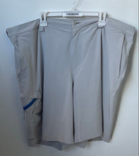 Load image into Gallery viewer, Columbia Mens Grander Marlin III Offshore Gray Fishing Bermuda Shorts Size 46
