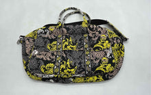 Load image into Gallery viewer, Vera Bradley Womens Multicolor Floral Quilted Zipper Inner Pocket Travel Bag
