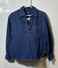 Load image into Gallery viewer, Gap Womens Blue Denim Long Sleeve Collared Pullover Blouse Top Size Small
