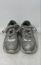 Load image into Gallery viewer, Reebok Kids Royal Charge Y2K Gray Lace-Up Low Top Sneaker Shoes Size 11K
