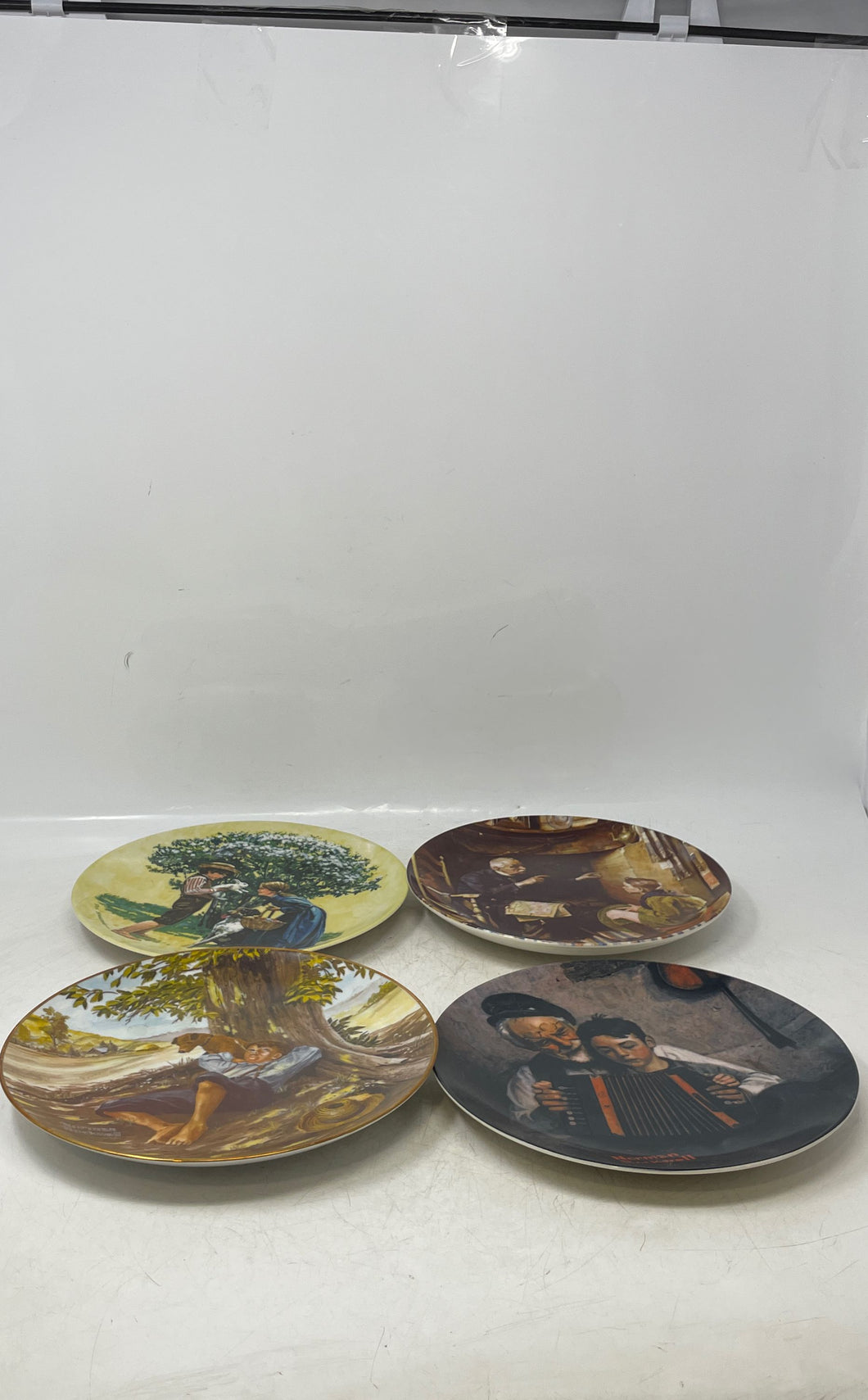 Lot Of 4 Pcs Assorted Vintage Porcelain Collector Plates For Home Decoration