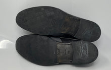 Load image into Gallery viewer, Hugo Boss Mens Gray Round Toe Slip-On Flat Loafer Shoes Size 10.5
