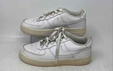 Load image into Gallery viewer, Nike Kids Air Force 1 White Low Top Lace-Up Sneaker Shoes Size 5.5Y
