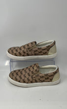 Load image into Gallery viewer, Michael Kors Kids Ashelynne Brown White Logo Printed Loafer Shoes Size 5
