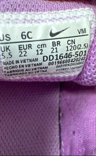 Load image into Gallery viewer, Nike Girls Air Max 270 DD1646-501 Purple Lace-Up Low Top Running Shoes Size 6C
