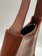 Load image into Gallery viewer, Alexander Womens Brown Leather Inner Pocket Zip Top Shoulder Purse Worn
