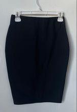 Load image into Gallery viewer, Fashion Nova Womens Black Flat Front Regular Fit Straight &amp; Pencil Skirt Size M
