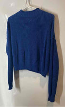 Load image into Gallery viewer, American Eagle Outfitters Womens Blue Knitted Cropped Henley Sweater Size XS
