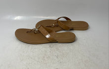 Load image into Gallery viewer, Italian Shoemakers Womens Brown Open-Toe Slip-On Flat Thong Sandals Size 9
