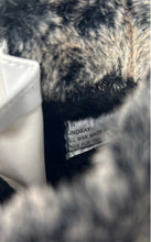 Load image into Gallery viewer, Totes Womens Lindsay White Faux Fur Trim Round Toe Side Zip Winter Boots Size 9W
