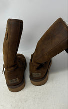 Load image into Gallery viewer, UGG Womens Sutter 1005374 Brown Leather Mid-Calf Buckle Motorcycle Boots Size 8
