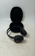 Load image into Gallery viewer, Farenheit Black 900MHz Double Ear Pieces Wireless Stereo Headphones With Case
