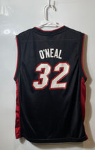 Load image into Gallery viewer, Reebok Kids Black NBA Miami Heat Shaquille O'Neal #32 Basketball Jersey Size XL

