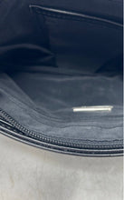 Load image into Gallery viewer, Giani Bernini Womens Black Leather Adjustable Strap Zip Top Crossbody Purse
