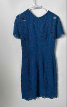 Load image into Gallery viewer, Lauren Ralph Lauren Womens Blue Floral Lace Short Sleeve Shift Dress Size 6
