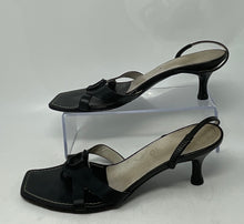 Load image into Gallery viewer, Authentic Salvatore Ferragamo Womens Black Leather Slingback Heels Sz 9 Damaged
