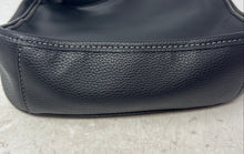 Load image into Gallery viewer, Rae Dunn Womens Black Pebbled Leather Single Strap Pockets Lined Shoulder Bag

