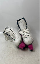 Load image into Gallery viewer, Riedell Girls Emerald White &amp; Brown Lace-Up Ice Figure Skates Size 2
