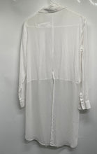 Load image into Gallery viewer, BCBGeneration Womens White Collared Long Length Back Slit Button-Up Shirt Size S
