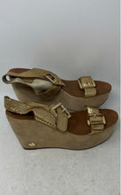 Load image into Gallery viewer, Michael Kors Womens Warren Gold-Tone Animal Print Platform Sandals Size 10M
