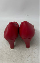 Load image into Gallery viewer, Journee Collection Womens Windy Red Leather Round Toe Mary Jane Pump Heels Sz 10
