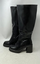 Load image into Gallery viewer, Unbranded Womens Black Leather Square Toe Side-Zip Platform Boots Size 8
