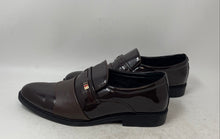 Load image into Gallery viewer, Mens Brown Patent Leather Slip-On Low Top Fashion Loafer Dress Shoes Size 12
