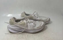 Load image into Gallery viewer, Nike Womens Revolution 7 FB2208-100 White Lace-Up Low Top Sneakers Shoes Sz 9.5
