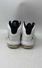 Load image into Gallery viewer, Nike Mens Air Jordan Max Aura AQ9084-100 White Black Basketball Shoes Size 10.5
