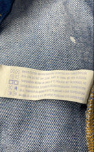 Load image into Gallery viewer, Forever 21 Womens Blue Long Sleeve Collared Pockets Denim Jacket Size Small
